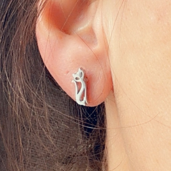Stainless Steel Waterproof Cat Studs - Picture 5 of 8